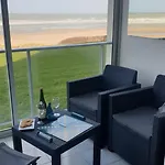 Superbe 3pièces Front De Mer, Sur La Cabourg Appartement