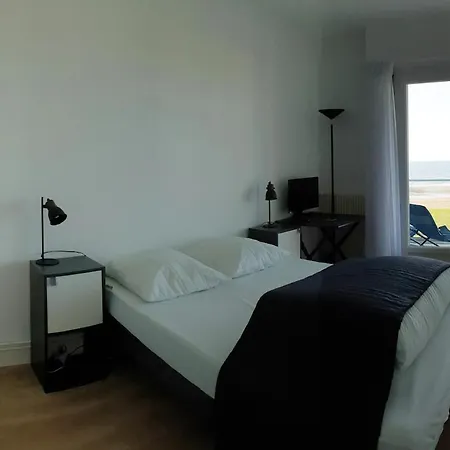 Apartment Superbe 3pieces Front De Mer, Sur La Cabourg