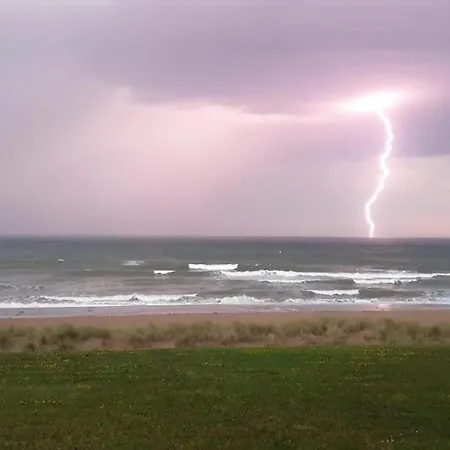 Superbe 3pieces Front De Mer, Sur La Cabourg Varaville